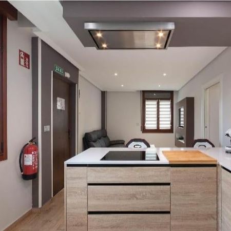 Apartamento A Tan Solo 800 Metros De San Mames Bilbao Exterior foto