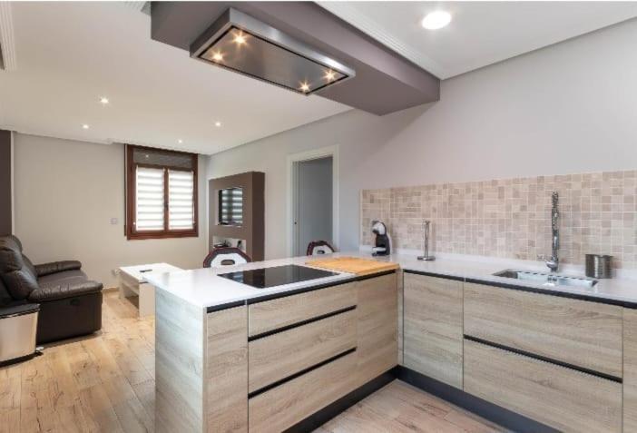 Apartamento A Tan Solo 800 Metros De San Mames Bilbao Exterior foto