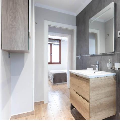 Apartamento A Tan Solo 800 Metros De San Mames Bilbao Exterior foto